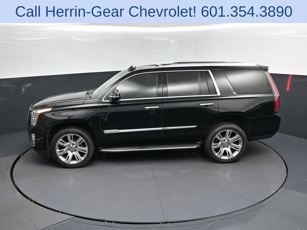 Used 2019 Cadillac Escalade Premium Luxury AWD/4WD image 33