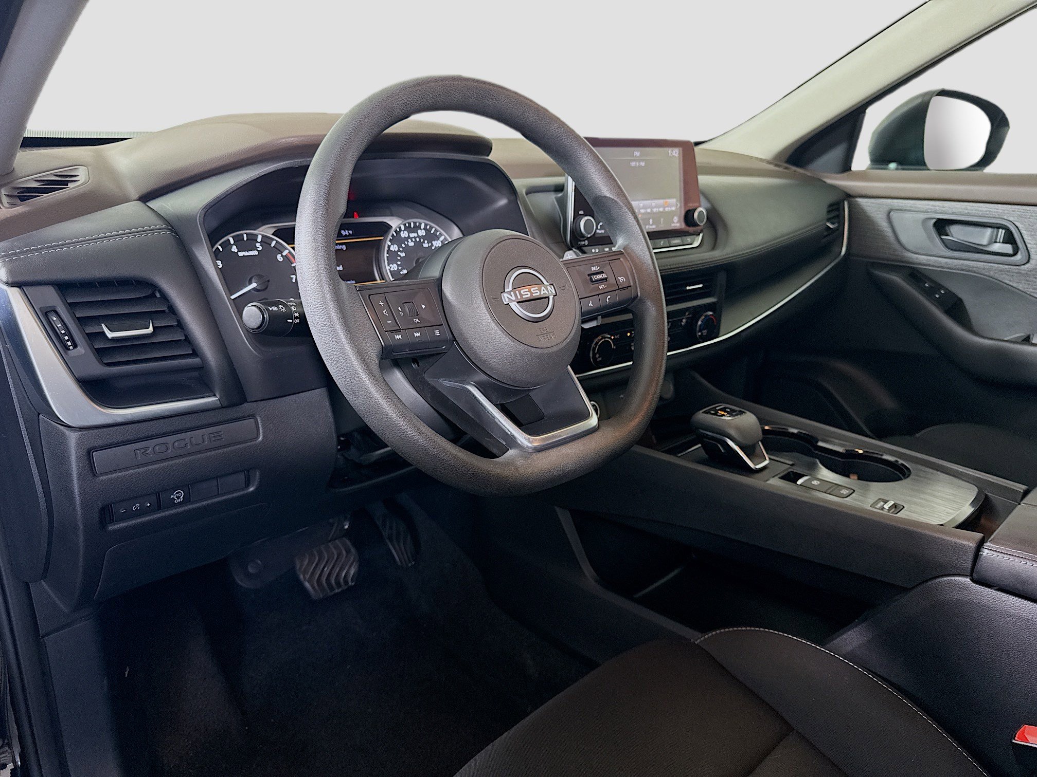 Used 2023 Nissan Rogue S FWD image 23