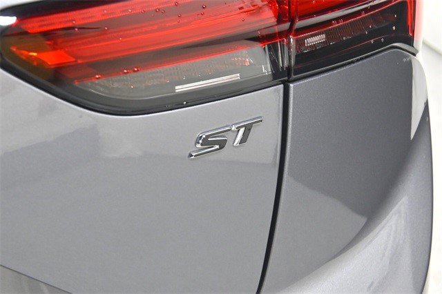 Certified 2022 Buick Envision Essence w/ Technology Package II image 7