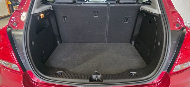 Used 2019 Chevrolet Trax LT w/ LT Convenience Package image 6