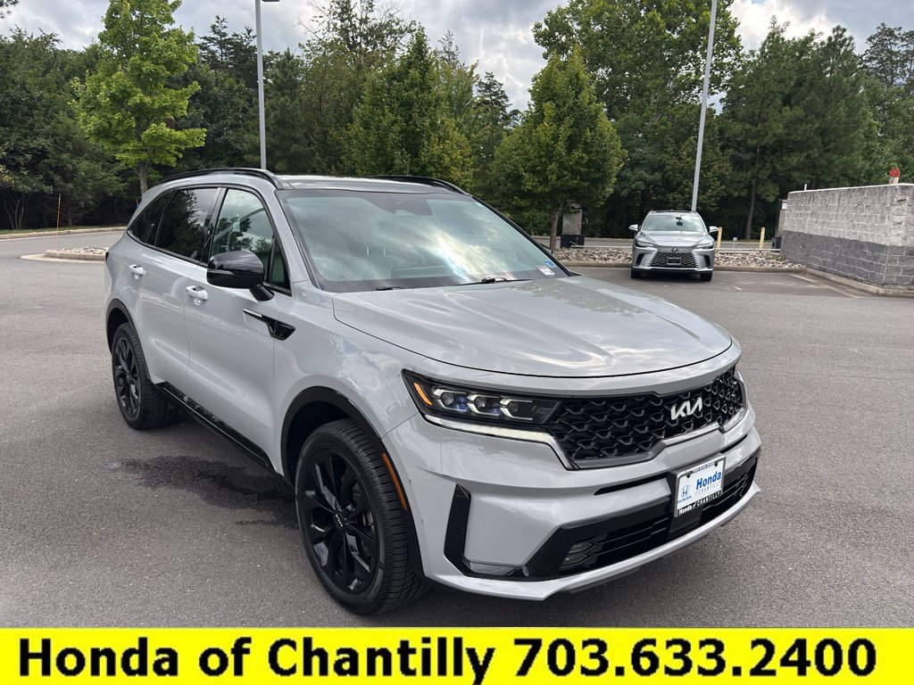 Used 2023 Kia Sorento SX