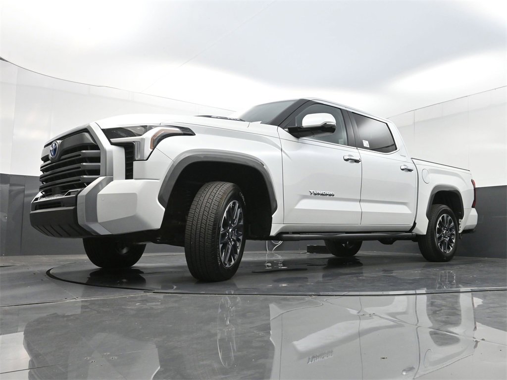 Used 2024 Toyota Tundra Limited image 29