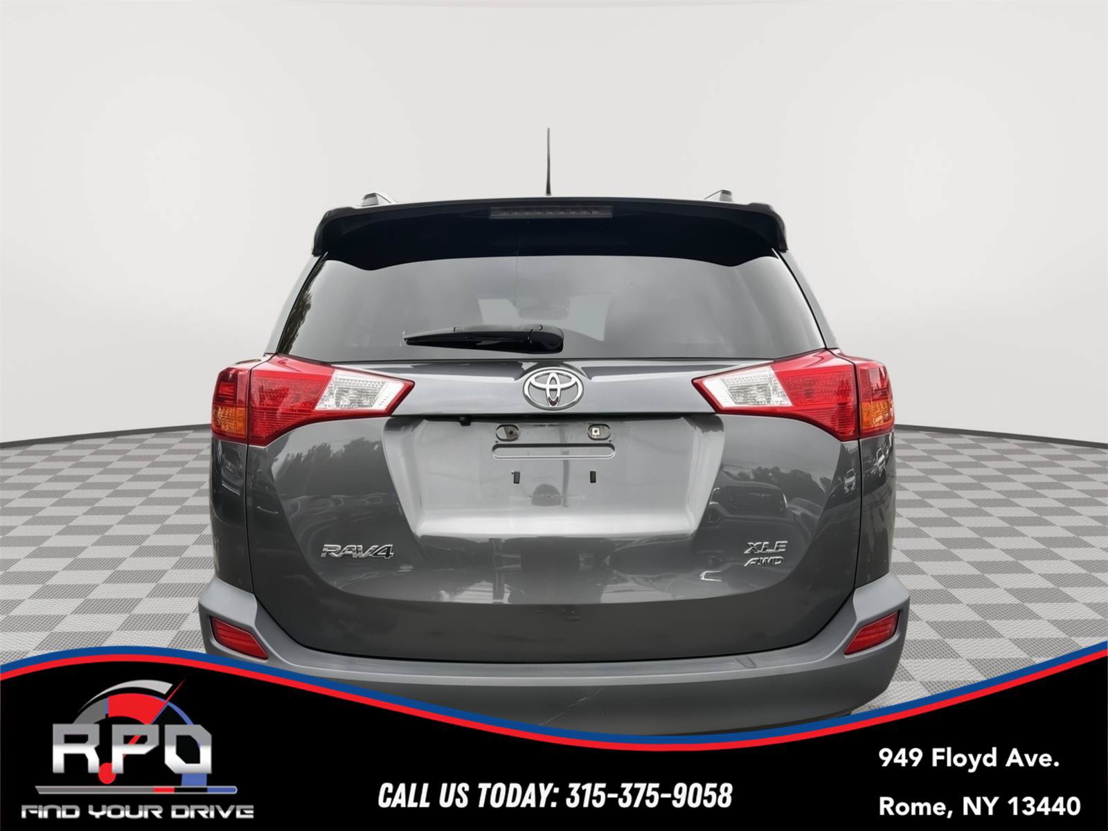 Used 2015 Toyota RAV4 XLE AWD/4WD image 4