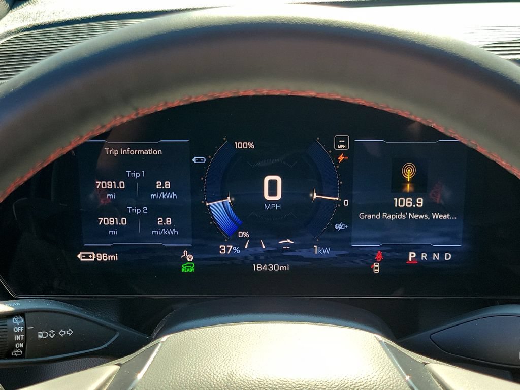Certified 2024 Chevrolet Equinox EV RS FWD image 26