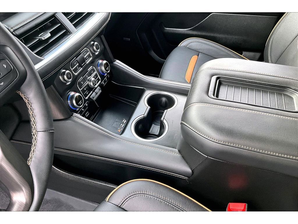 Used 2023 GMC Yukon AT4 w/ LPO, Floor Liner Package image 15
