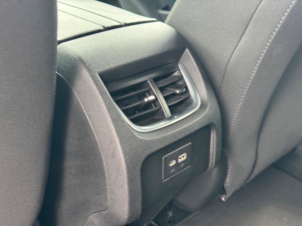 Used 2022 Chevrolet Blazer LT FWD image 12