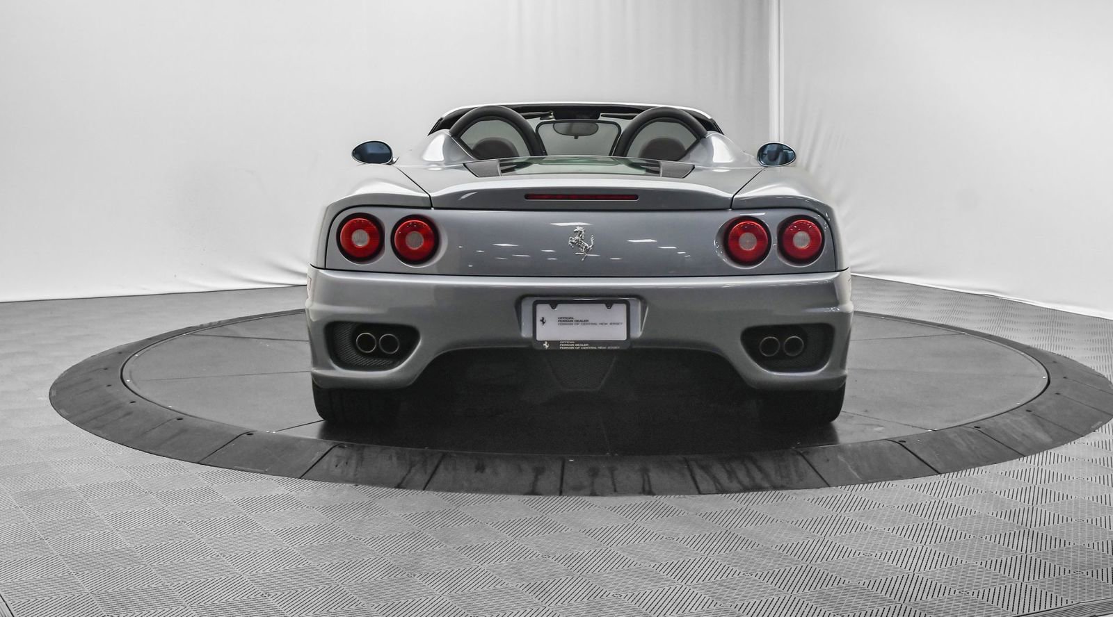 Used 2004 Ferrari 360 Spider RWD image 10