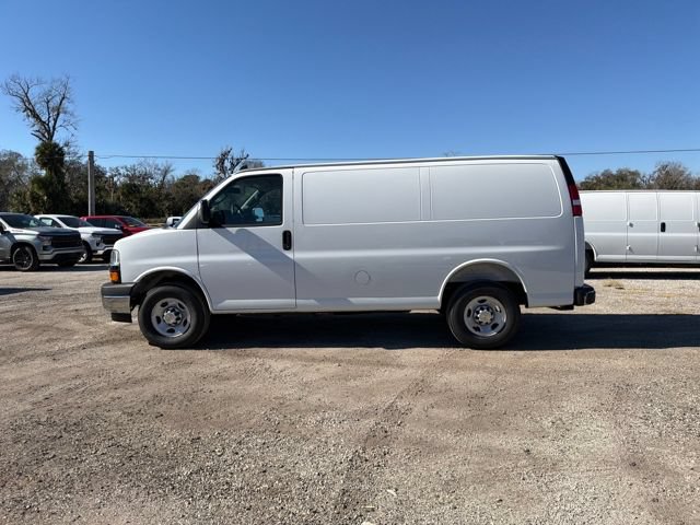New 2026 Chevrolet Express 2500 w/ Driver Convenience Package RWD image 6