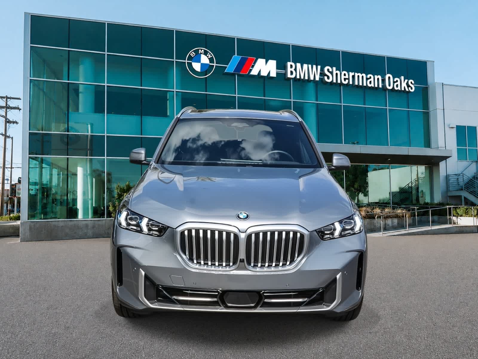 Used 2026 BMW X5 xDrive40i AWD/4WD image 2