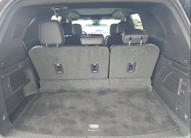 Used 2024 Chevrolet Traverse RS w/ LPO, Floor Liner Package FWD image 8