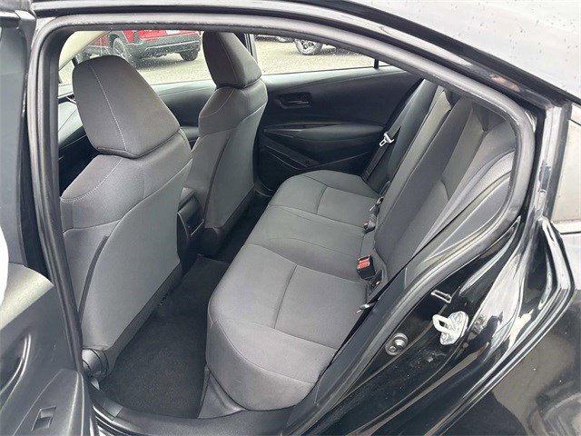 Used 2022 Toyota Corolla LE image 16