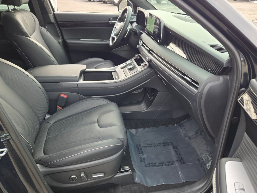 Used 2025 Hyundai Palisade Calligraphy image 6