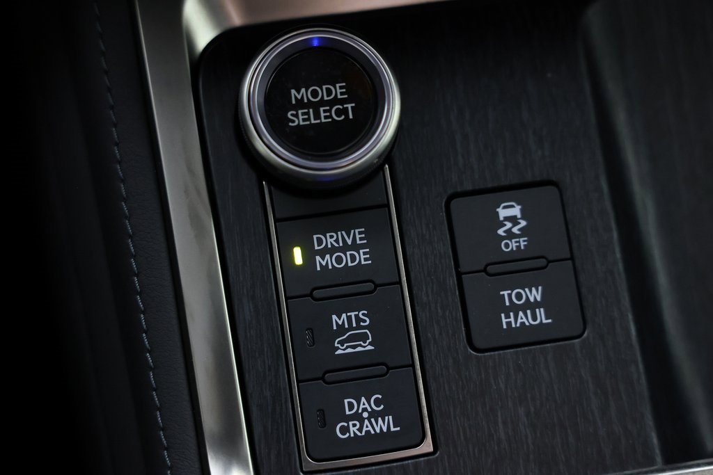 Used 2025 Lexus GX 550 image 29