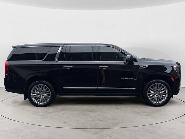 Certified 2023 GMC Yukon XL Denali w/ Denali Reserve Package AWD/4WD image 6