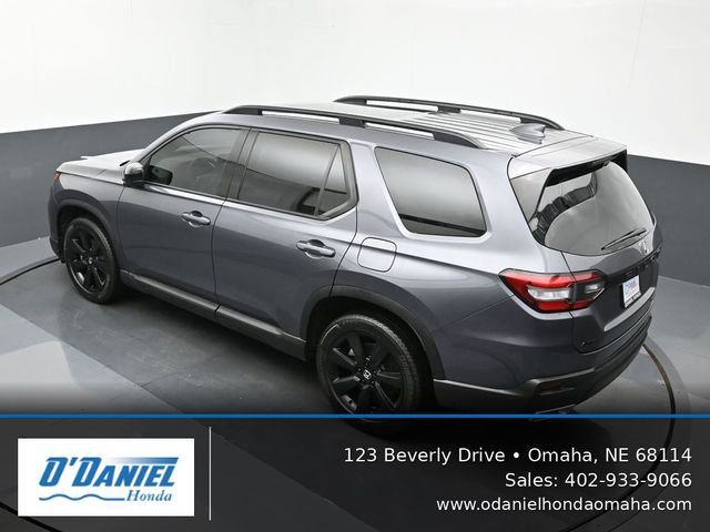 Used 2025 Honda Pilot Black Edition image 15