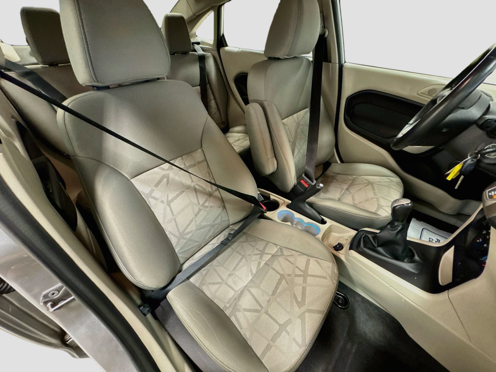Used 2013 Ford Fiesta SE FWD image 24