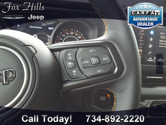 Certified 2025 Jeep Gladiator Sport AWD/4WD image 18