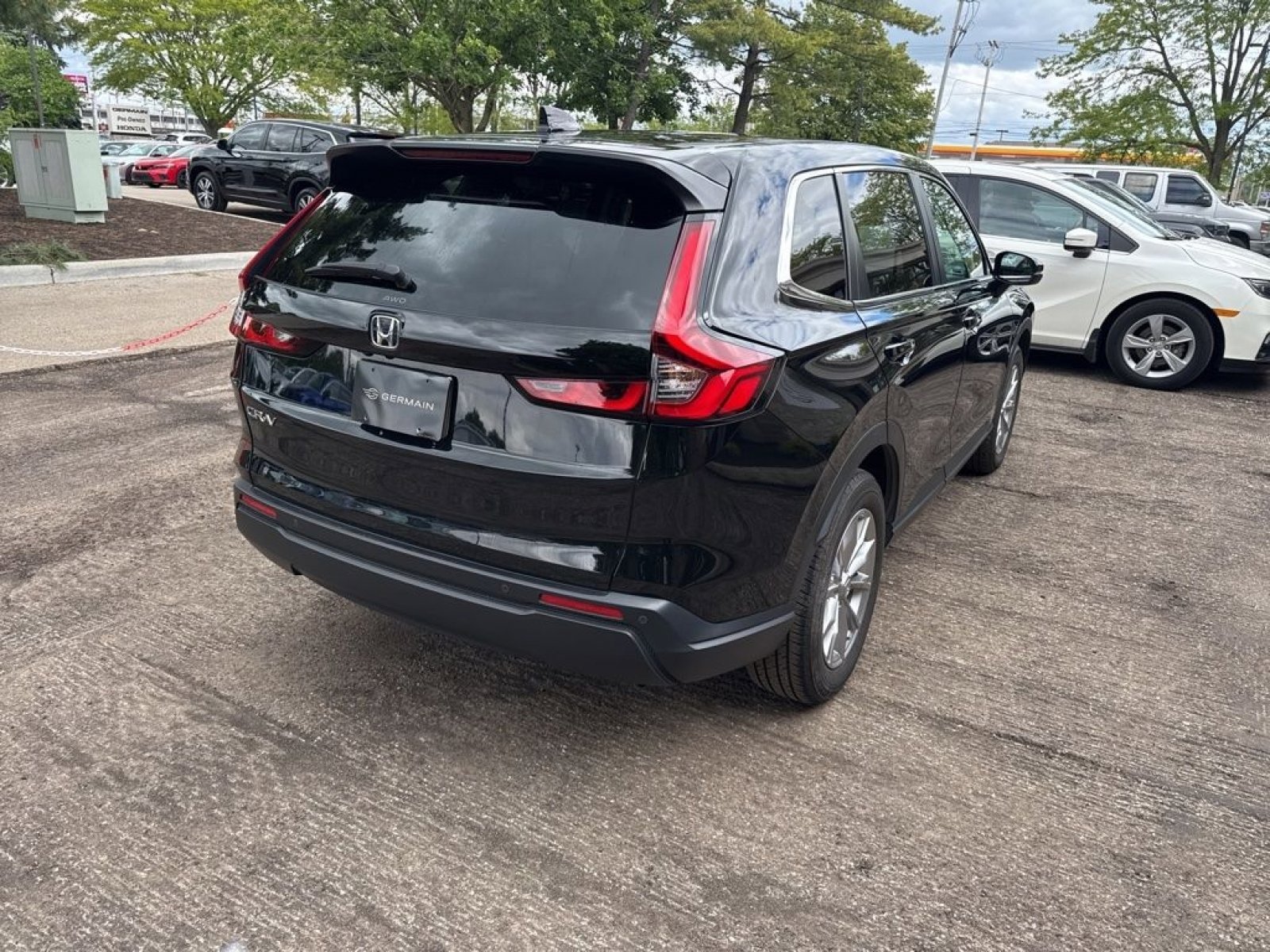 Used 2024 Honda CR-V EX-L image 11