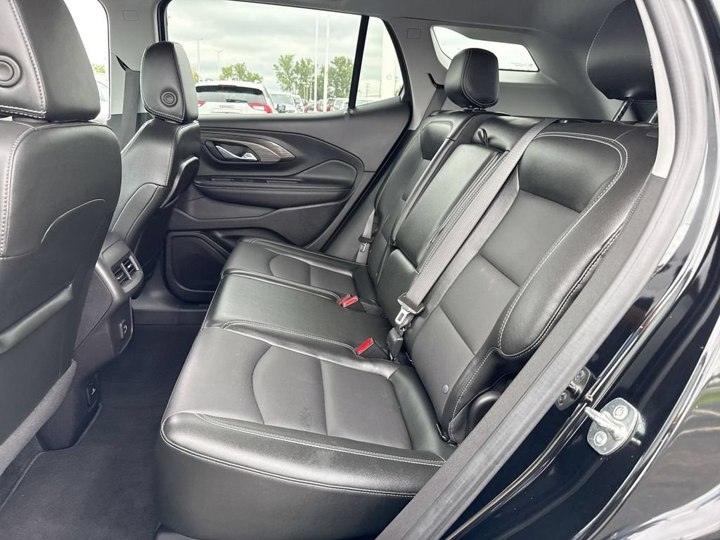 Used 2024 GMC Terrain SLT FWD image 23