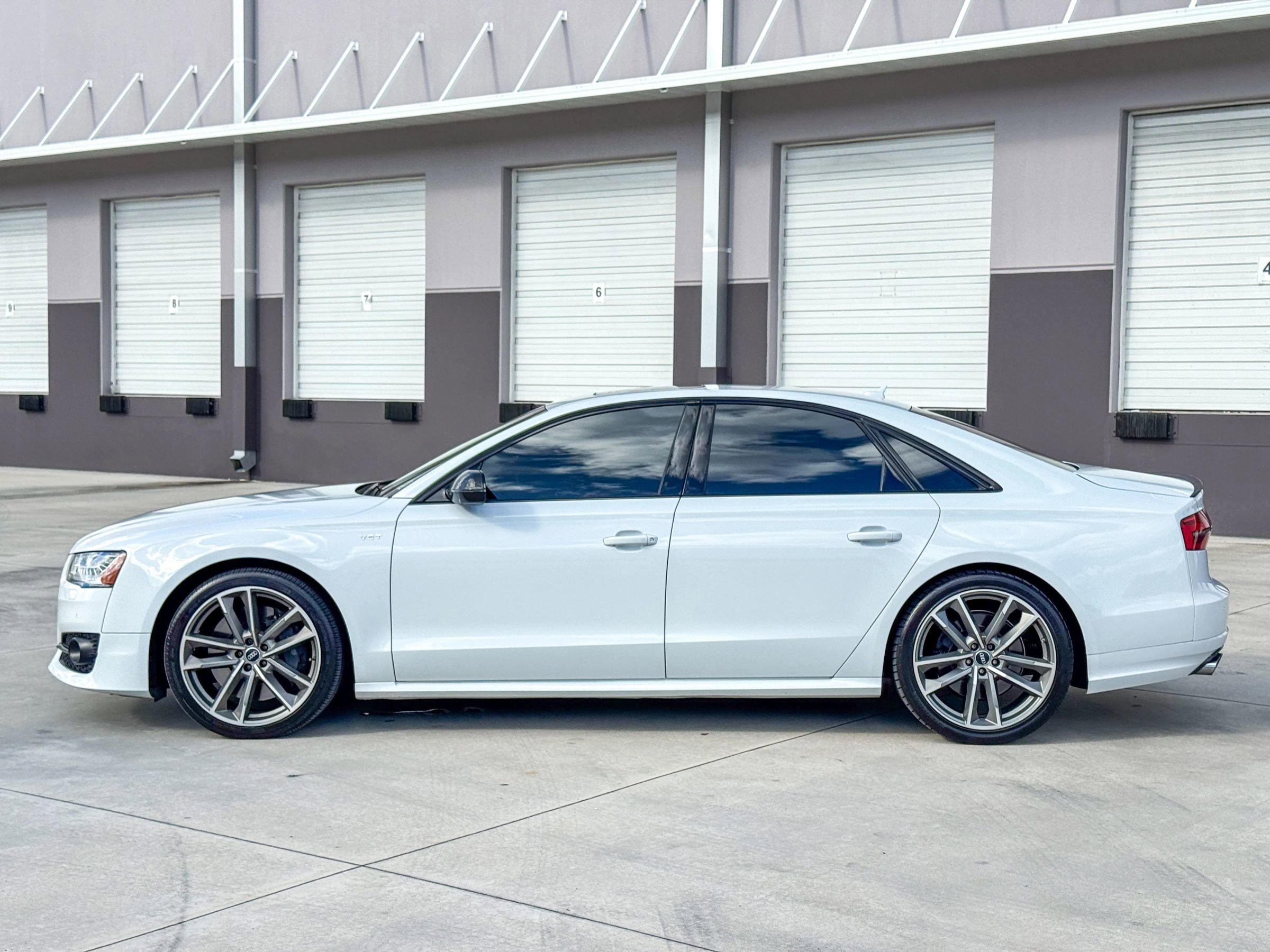 Used 2017 Audi S8 Plus w/ Black Optic Exterior Package image 3