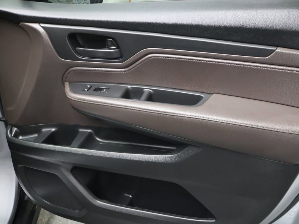 Used 2019 Honda Odyssey EX-L image 12