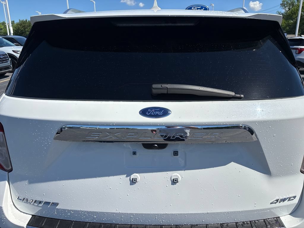Used 2023 Ford Explorer Limited w/ Limited Technology Package AWD/4WD image 19