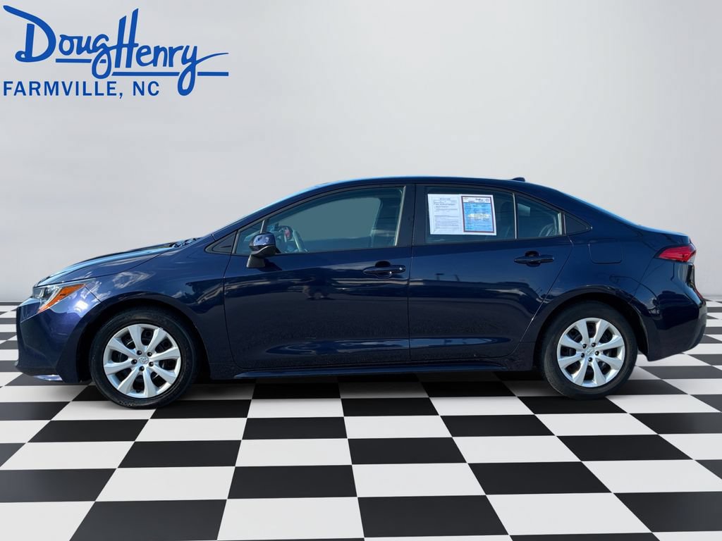 Used 2024 Toyota Corolla LE FWD image 2