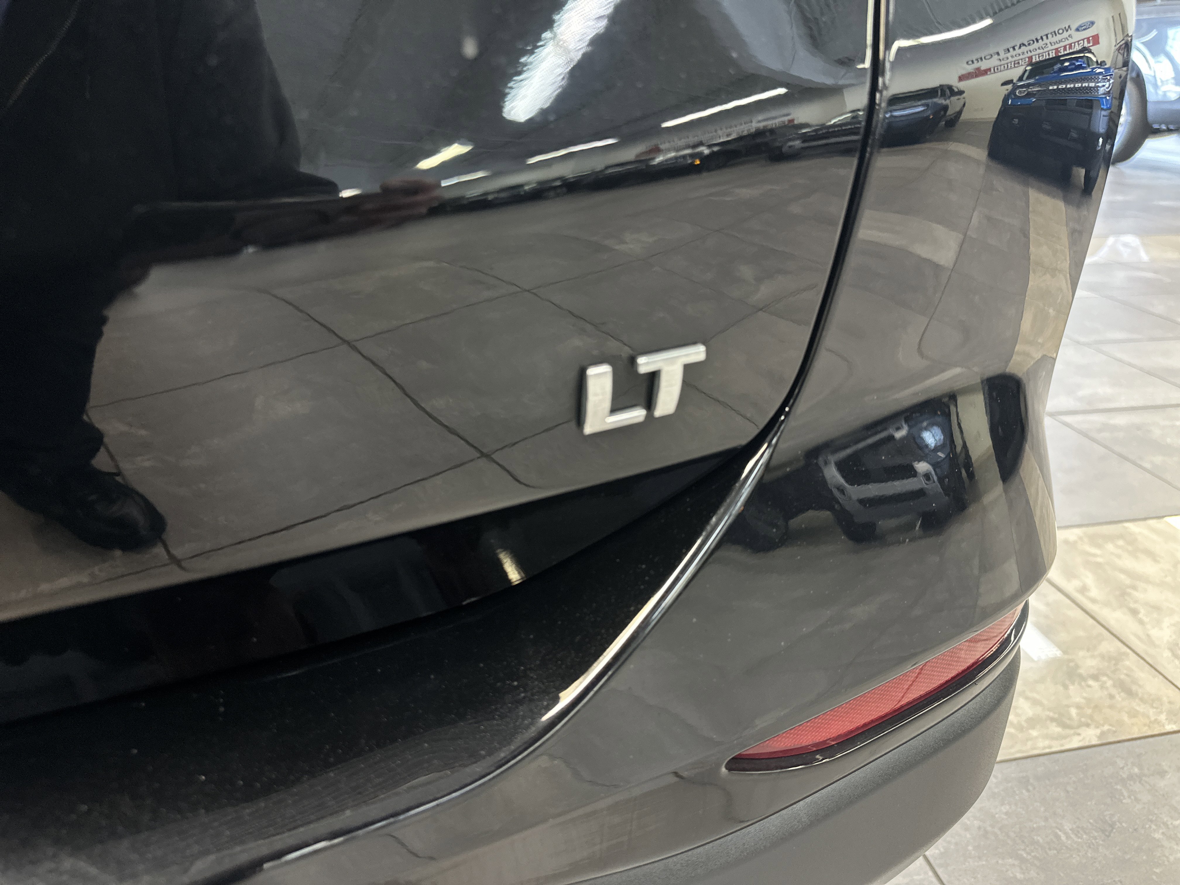 Used 2024 Chevrolet Equinox LT FWD image 8