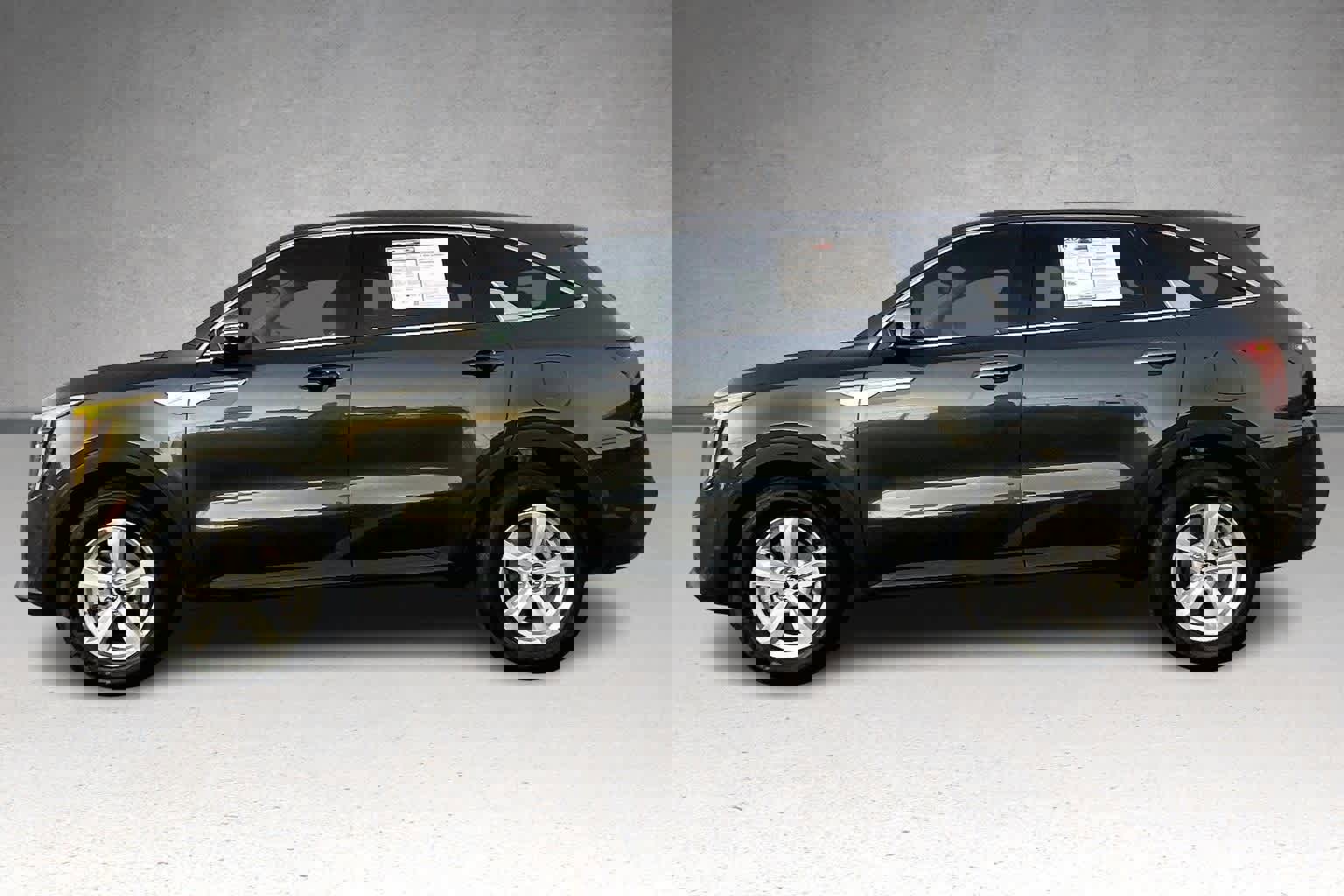 Certified 2024 Kia Sorento LX image 3