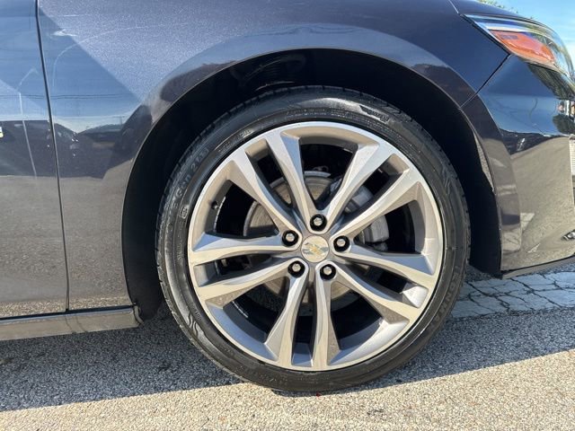 Used 2023 Chevrolet Malibu LT FWD image 9