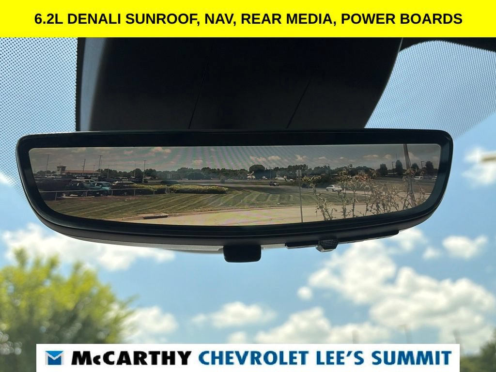Used 2023 GMC Yukon XL Denali w/ Denali Reserve Package AWD/4WD image 25