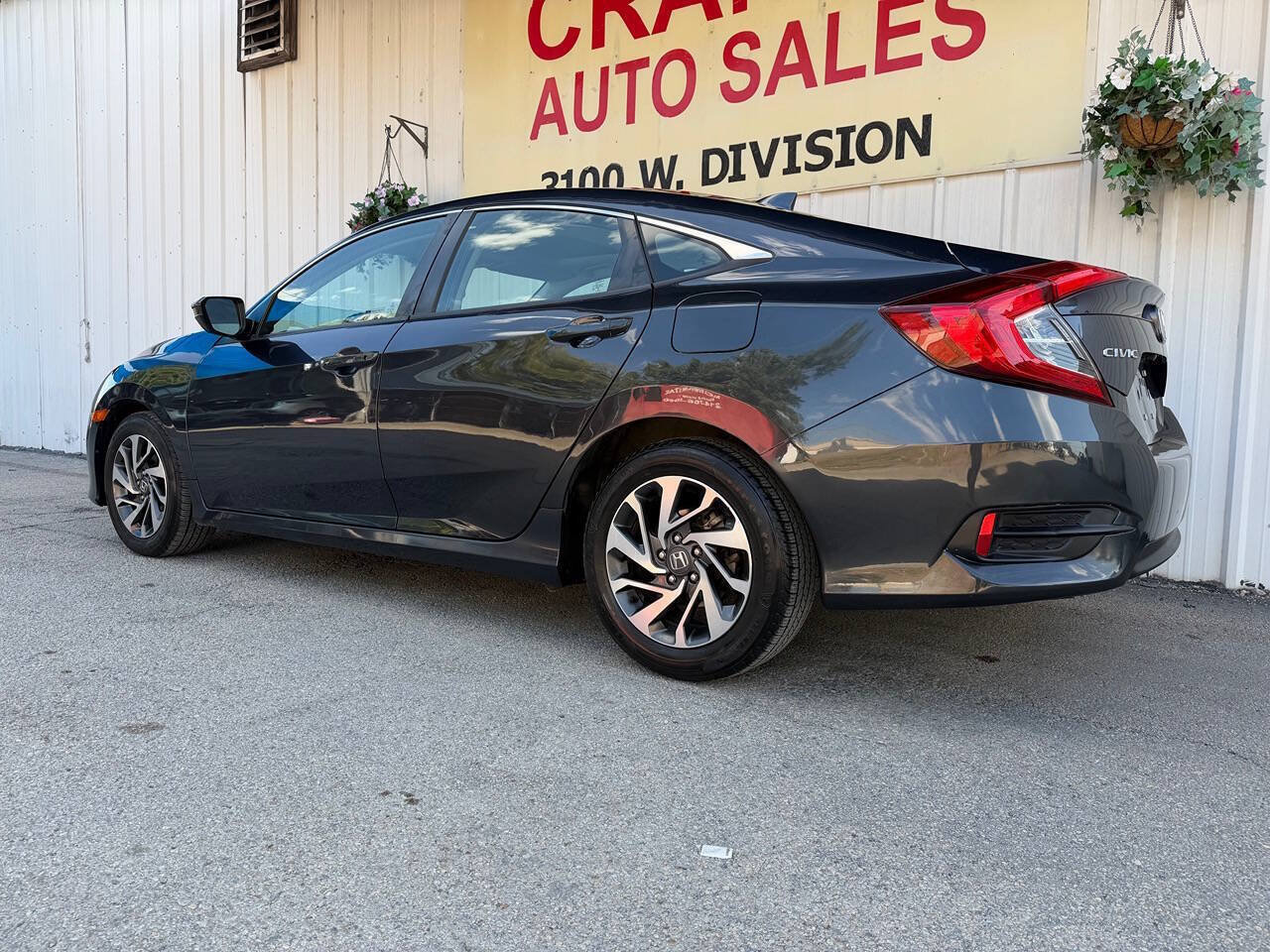 Used 2018 Honda Civic EX image 10