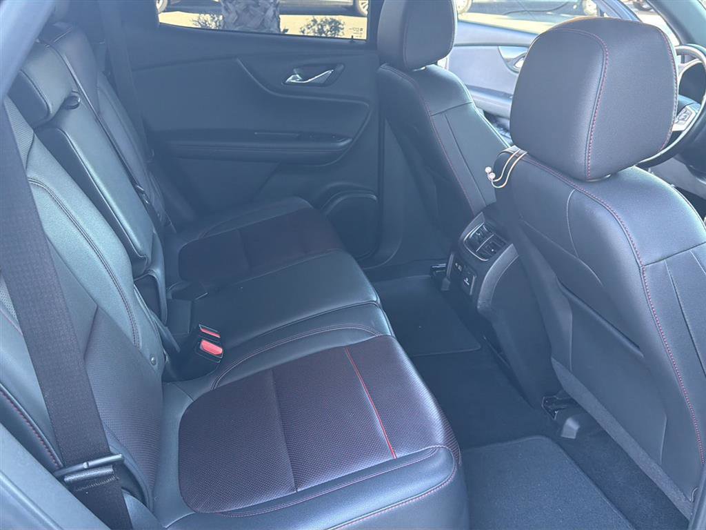 Used 2021 Chevrolet Blazer RS w/ Enhanced Convenience Package image 16