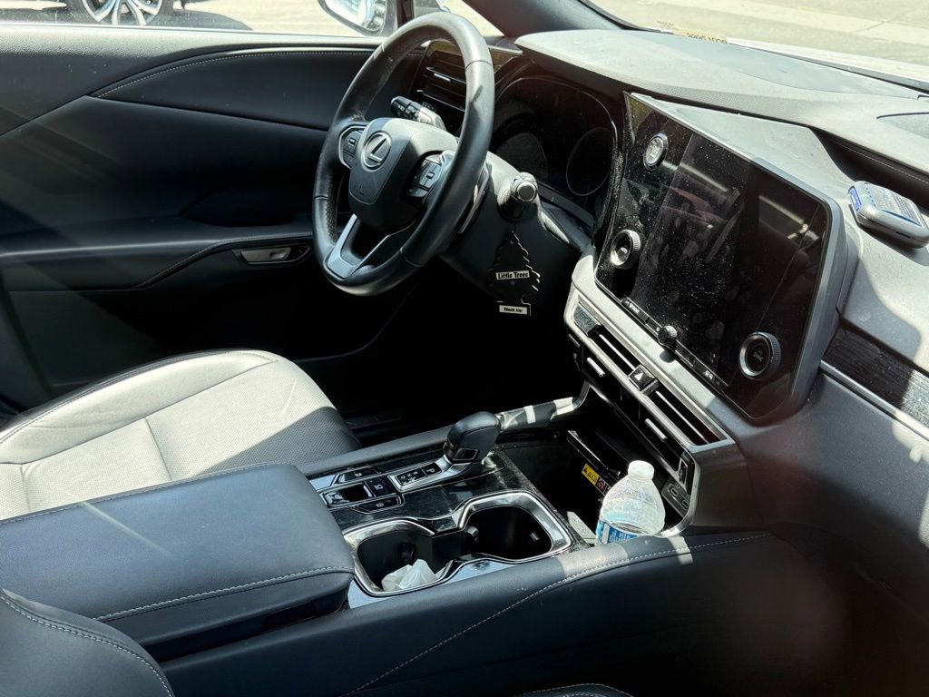 Certified 2023 Lexus RX 350 FWD w/ Cold Area Package image 9