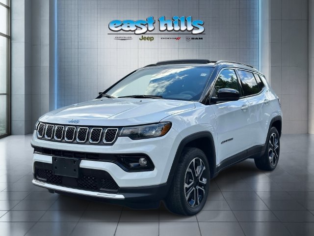 Used 2023 Jeep Compass Limited w/ Sun and Sound Group AWD/4WD image 7