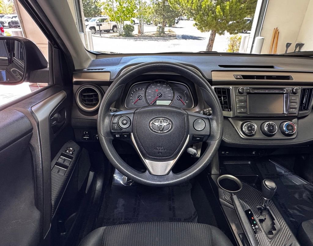Used 2014 Toyota RAV4 LE AWD/4WD image 16
