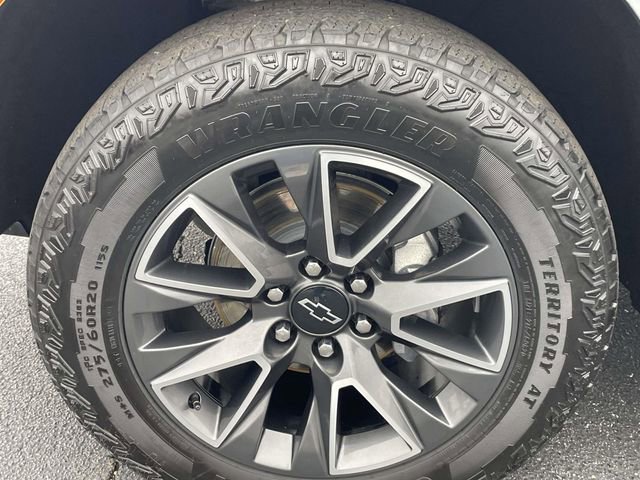 Certified 2024 Chevrolet Tahoe Z71 w/ Luxury Package image 8