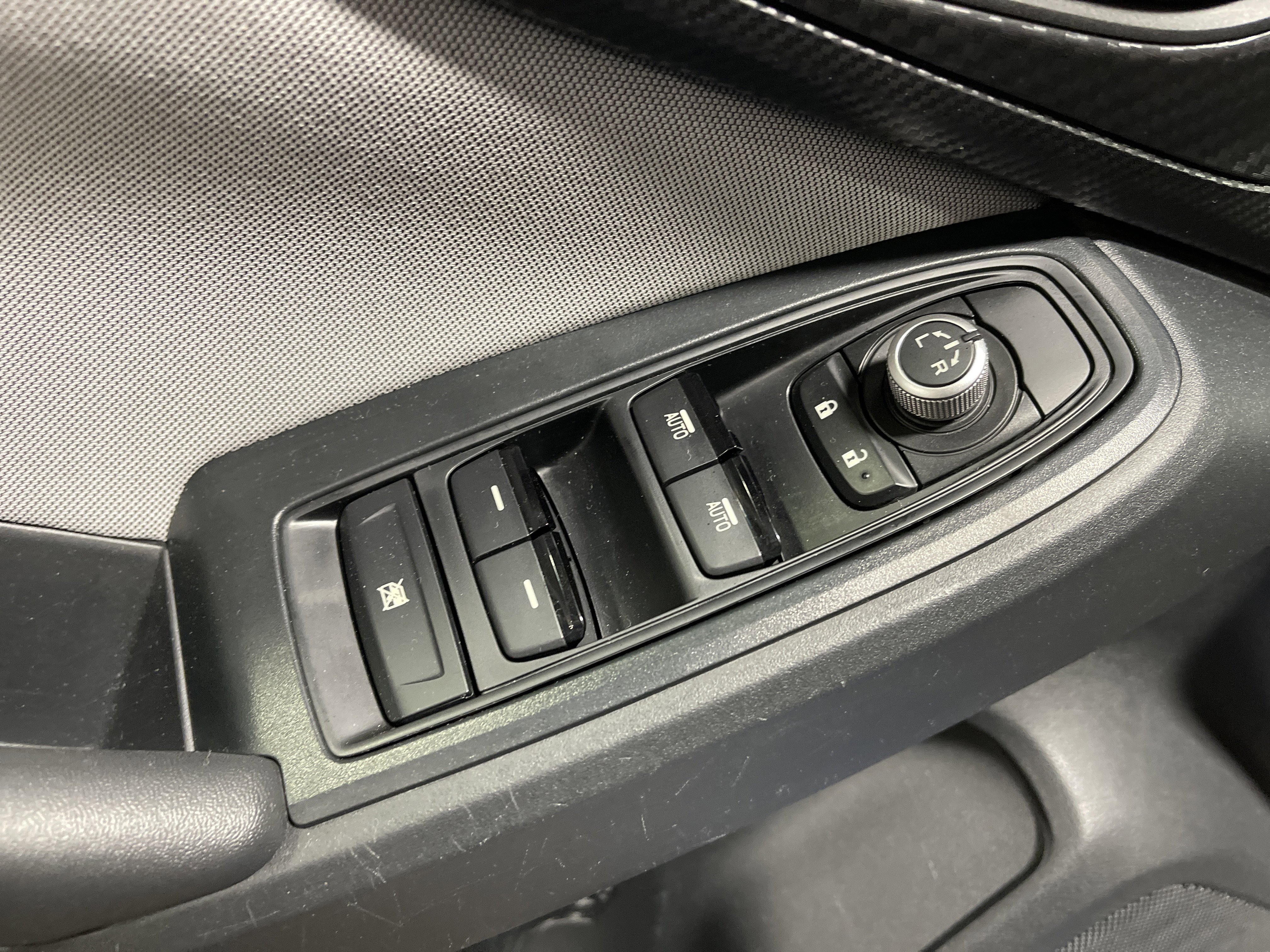 Used 2020 Subaru Crosstrek 2.0i Premium w/ Moonroof Package 1 image 8