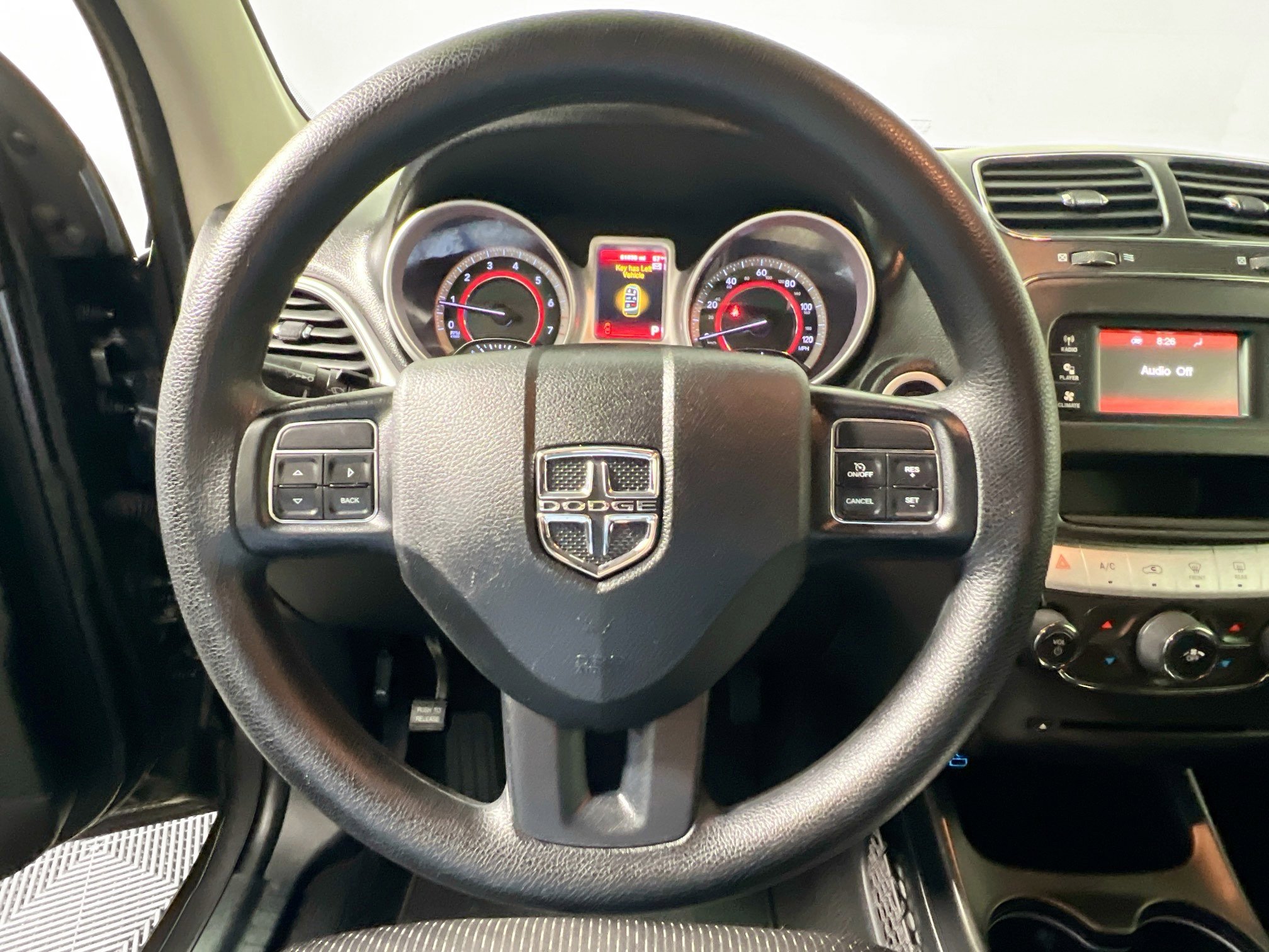 Used 2018 Dodge Journey SE image 17