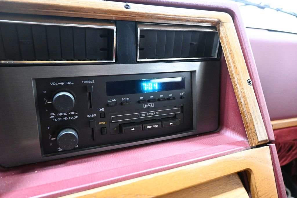 Used 1990 Chevrolet G20 RWD image 29