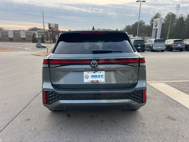 New 2026 Volkswagen Tiguan SE R-Line image 4