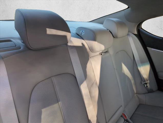 Used 2020 Genesis G70 2.0T image 22