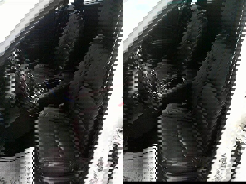 Used 2017 MAZDA MAZDA3 Touring image 29