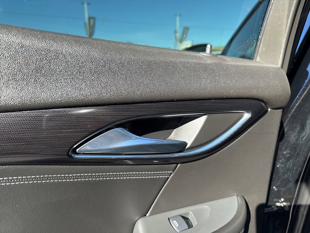 Used 2023 Buick Envision Essence w/ Sport Touring Package image 36