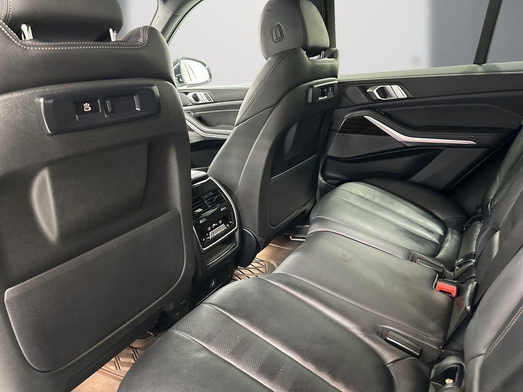 Used 2021 BMW X5 xDrive40i w/ Premium Package AWD/4WD image 14