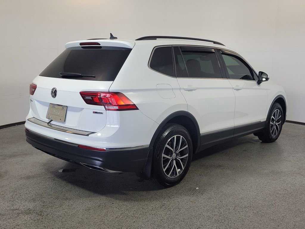 Used 2020 Volkswagen Tiguan SEL AWD/4WD image 6