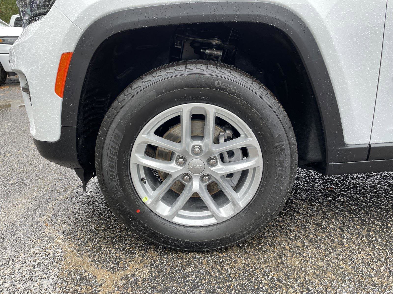 New 2025 Jeep Grand Cherokee Laredo X RWD image 45