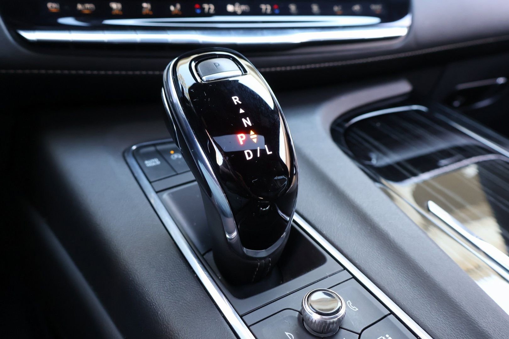 Certified 2023 Cadillac Escalade ESV Sport w/ LPO, ONYX Package image 28