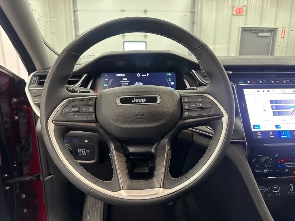 Used 2022 Jeep Grand Cherokee Limited 4xe AWD/4WD image 14
