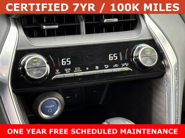Used 2022 Toyota Venza XLE AWD/4WD image 21